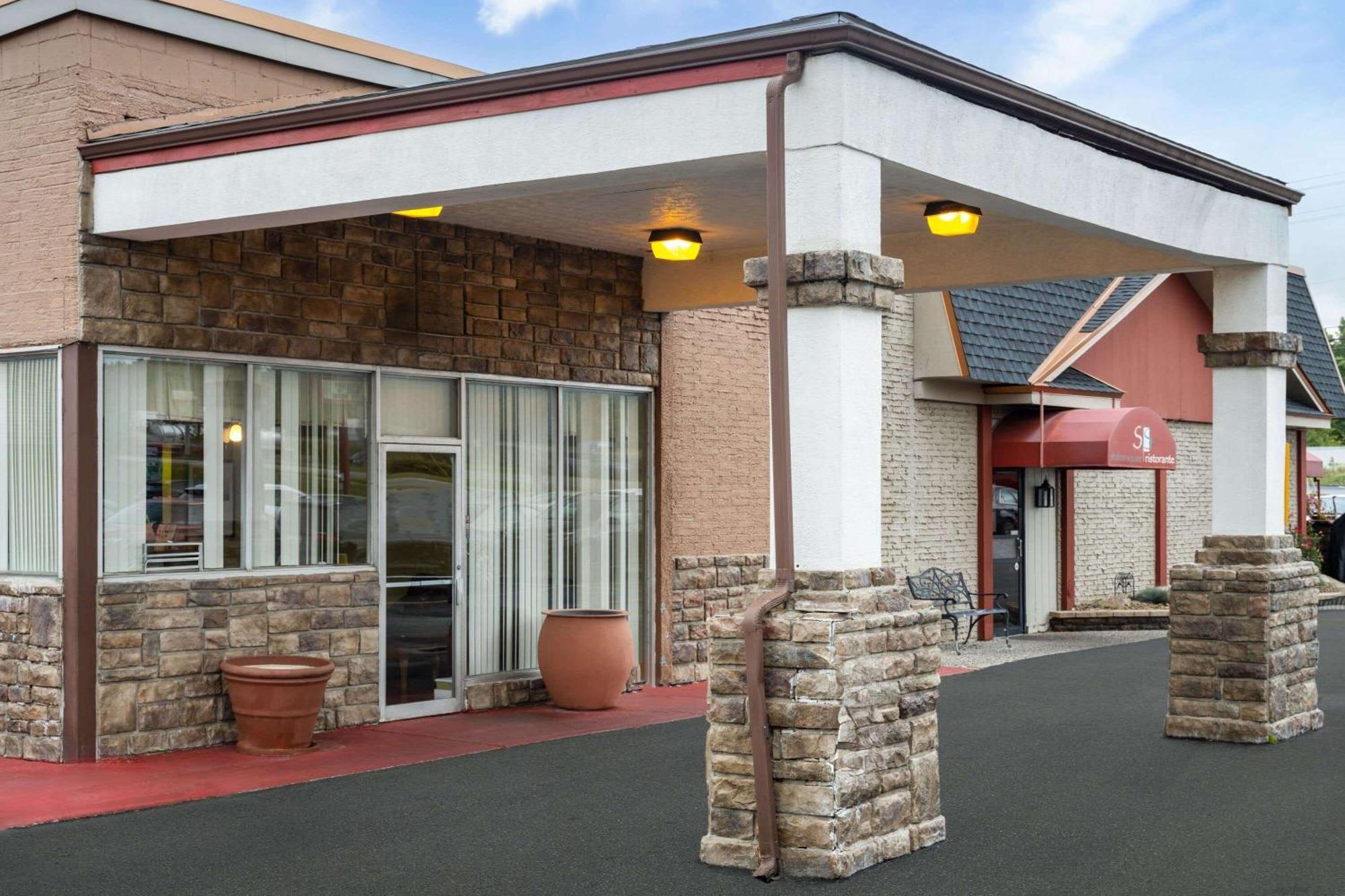 Super 8 By Wyndham Youngstown Girard Kültér fotó